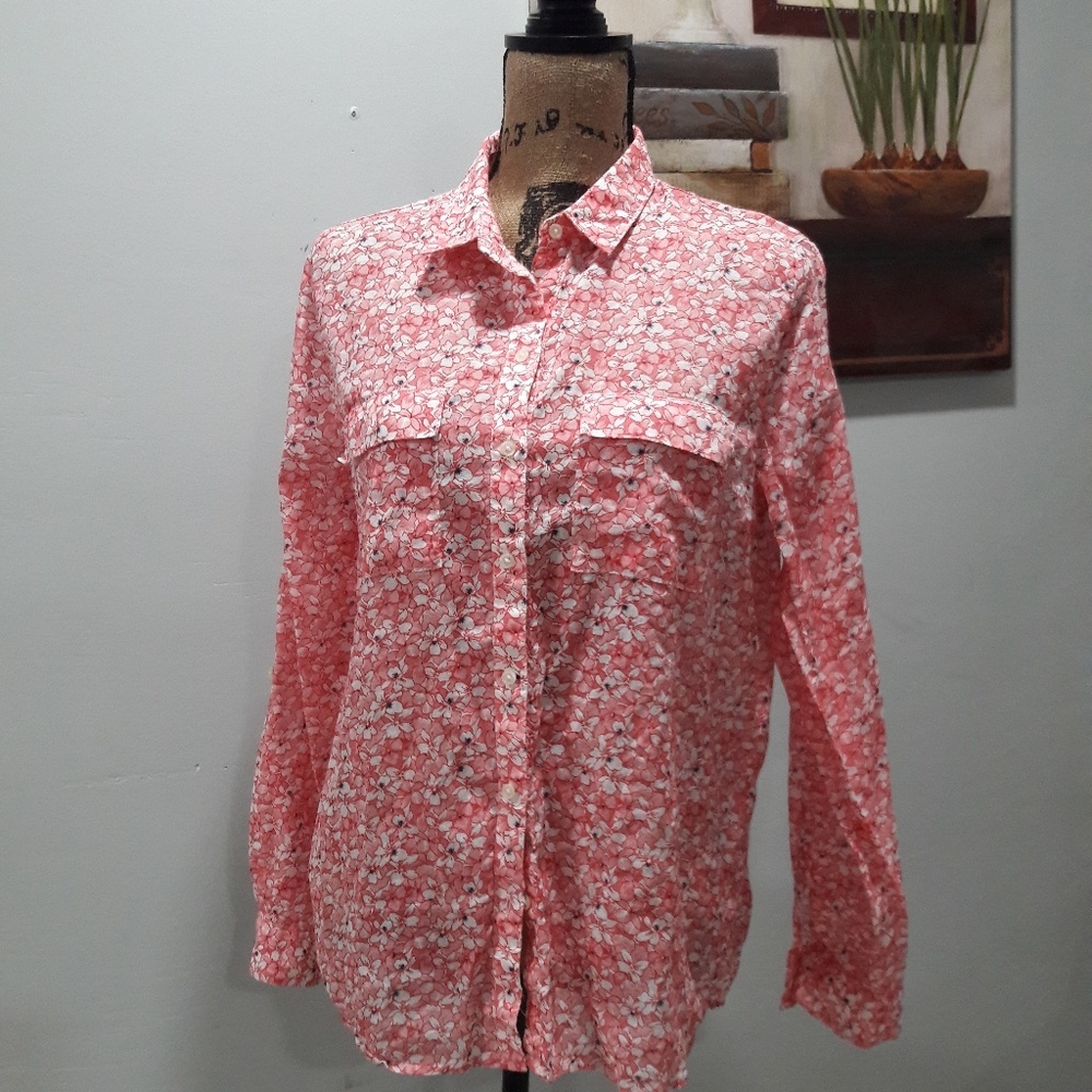 Gap blouse 🦋